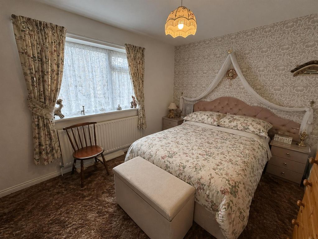 Property photo 3 of 17 Bedroom Two