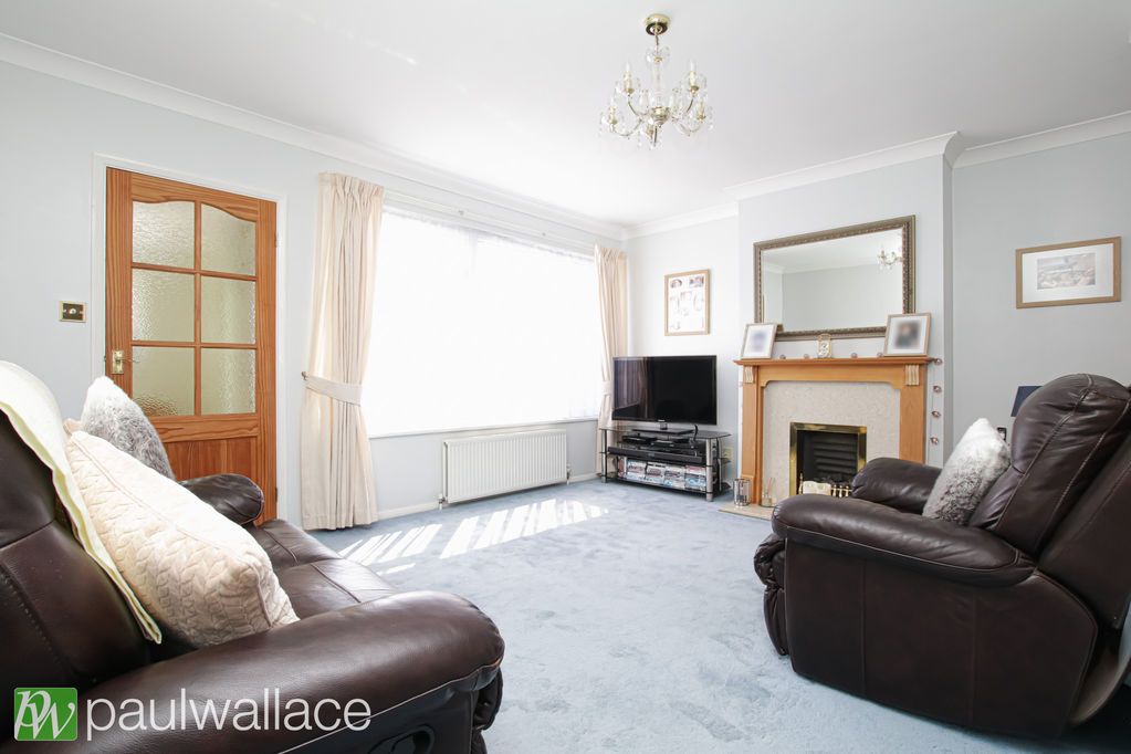 Property photo 2 of 15 Lounge