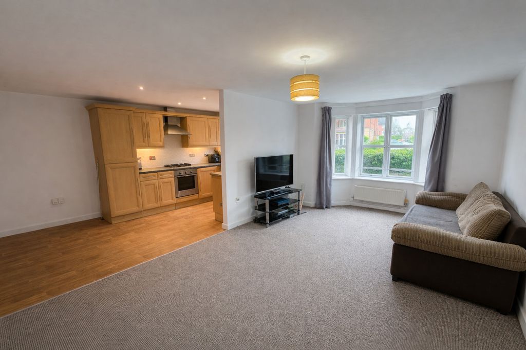 Property photo 2 of 9