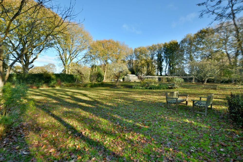 Property photo 2 of 43 Agents Notes