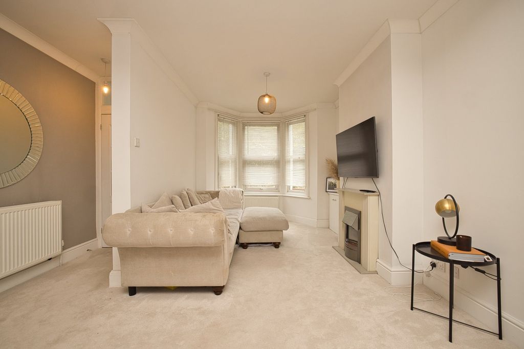 Property photo 2 of 13 Picture 2