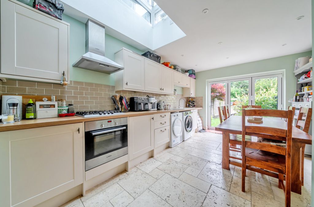 Property photo 2 of 16 1479175-10-6A3183...