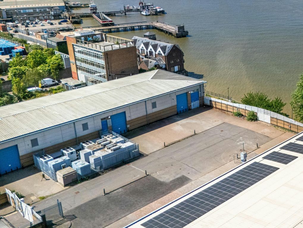 Property photo 1 of 2 Unit A  B Anchorage Point Charlton London Se7.Jpg