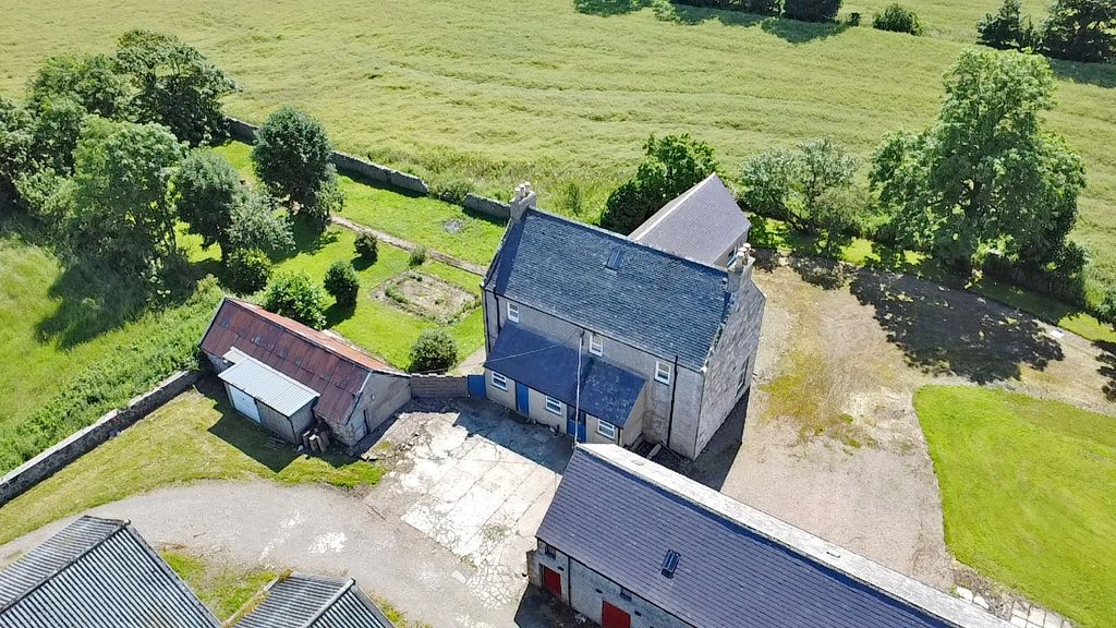Property photo 2 of 42