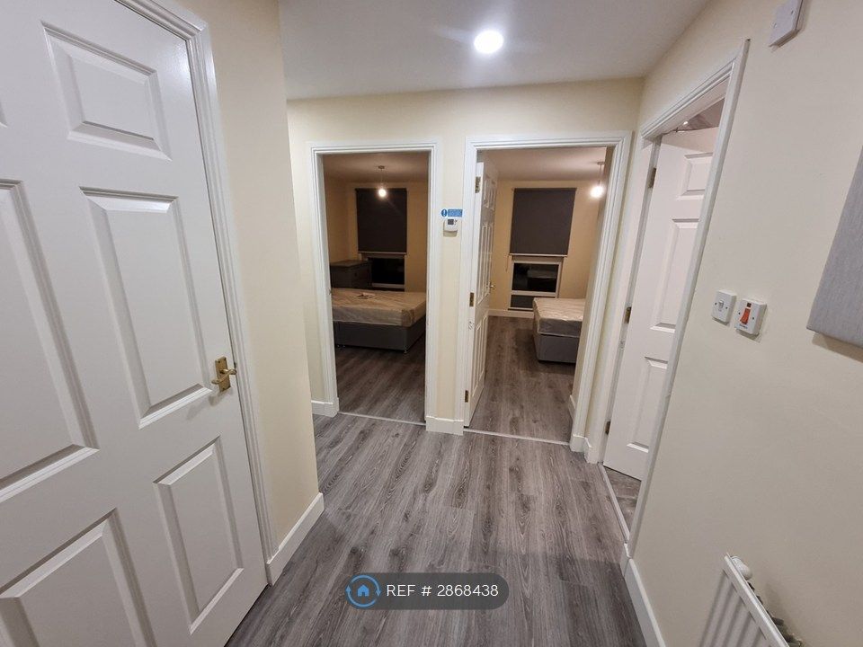 Property photo 3 of 26