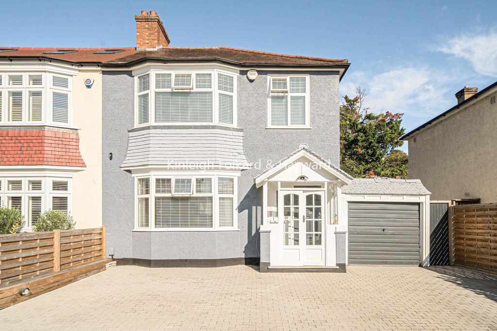 Property photo 1 of 18 Picture No. 04