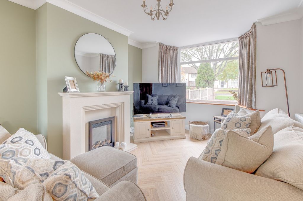 Property photo 2 of 16 Picture No. 14