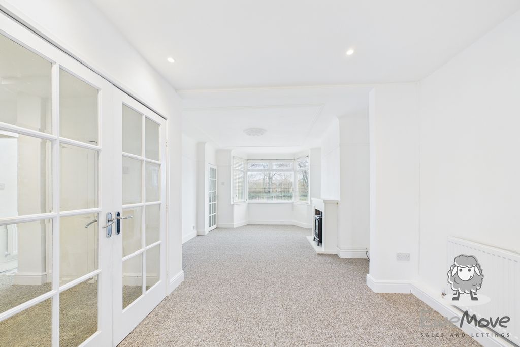 Property photo 3 of 14 19