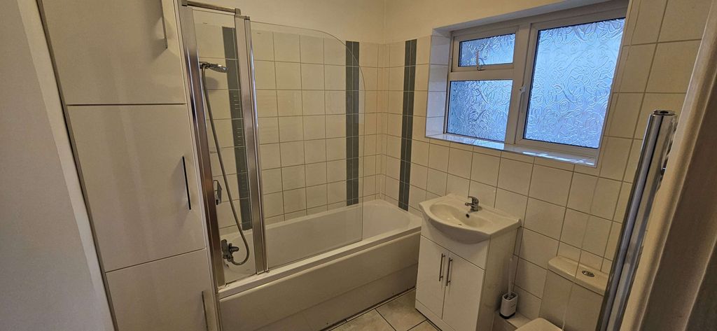 Property photo 3 of 22 Gallery