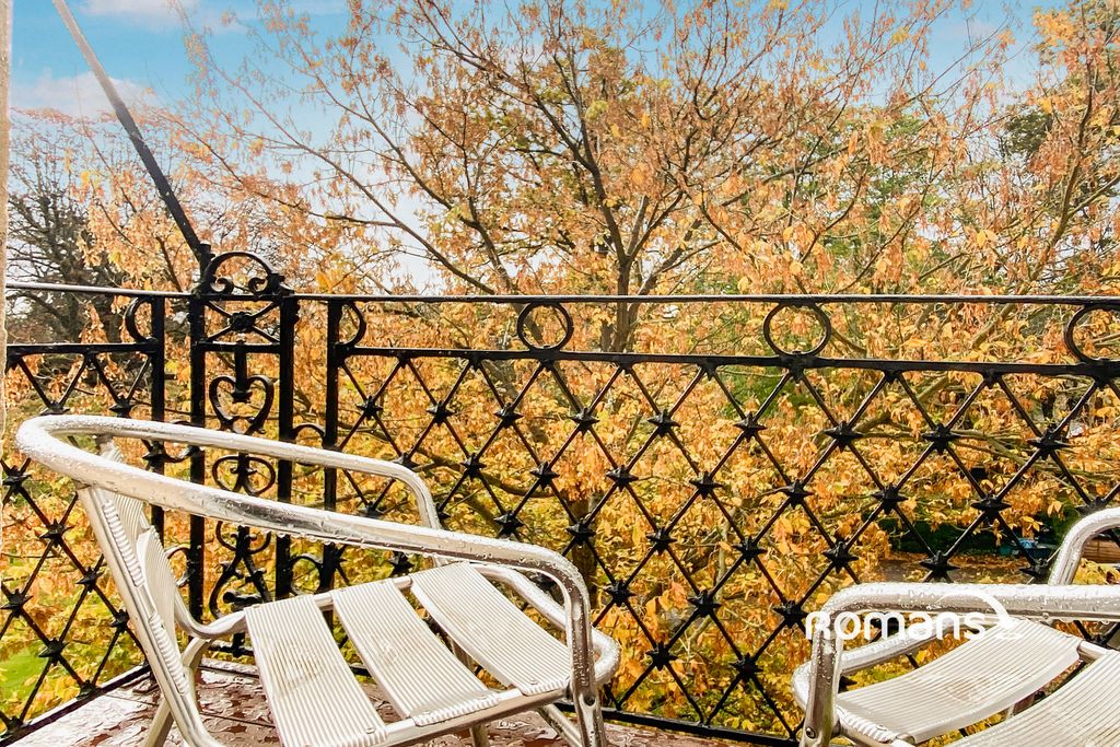 Property photo 2 of 11 Photo