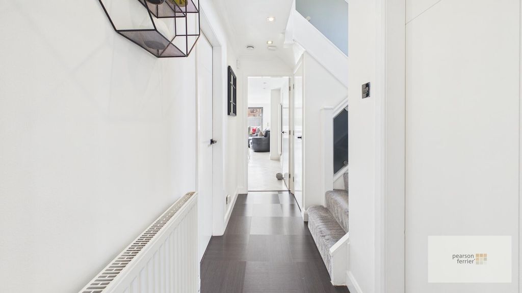 Property photo 3 of 28 Hallway