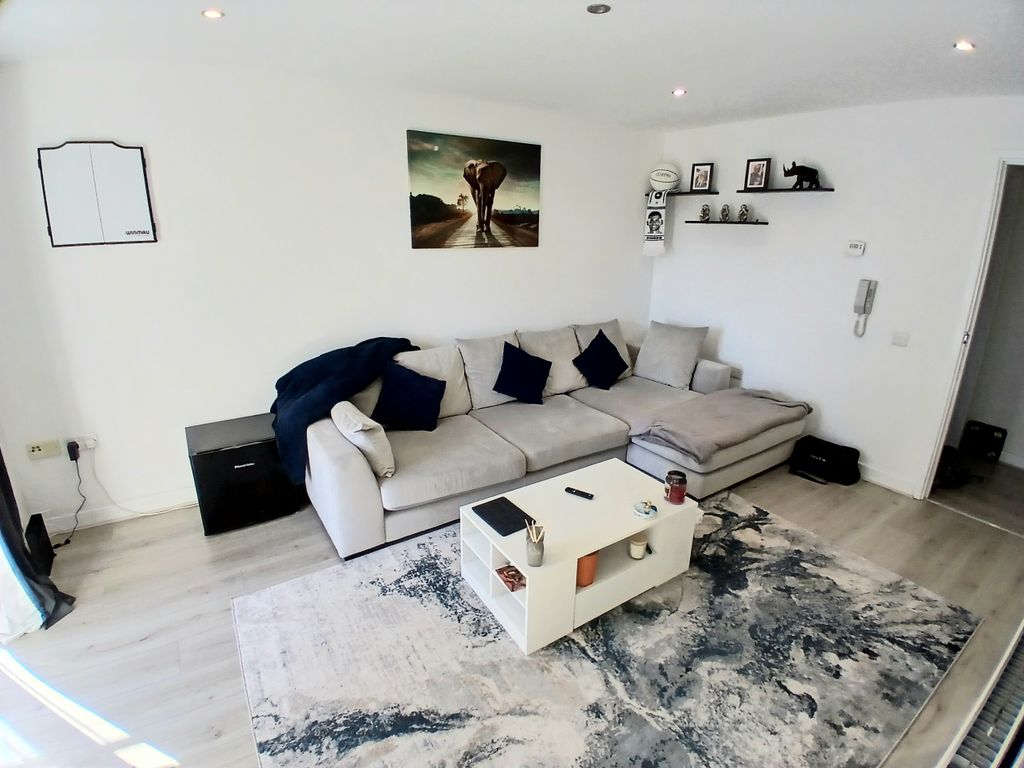 Property photo 3 of 15 Image