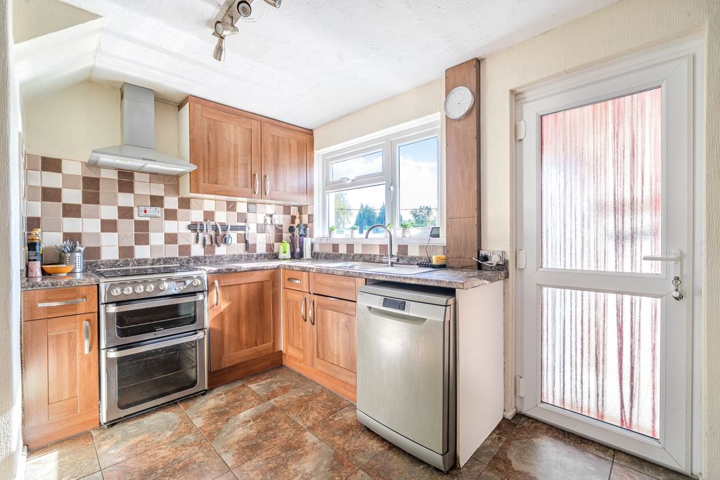 Property photo 3 of 27 1529710 (27)