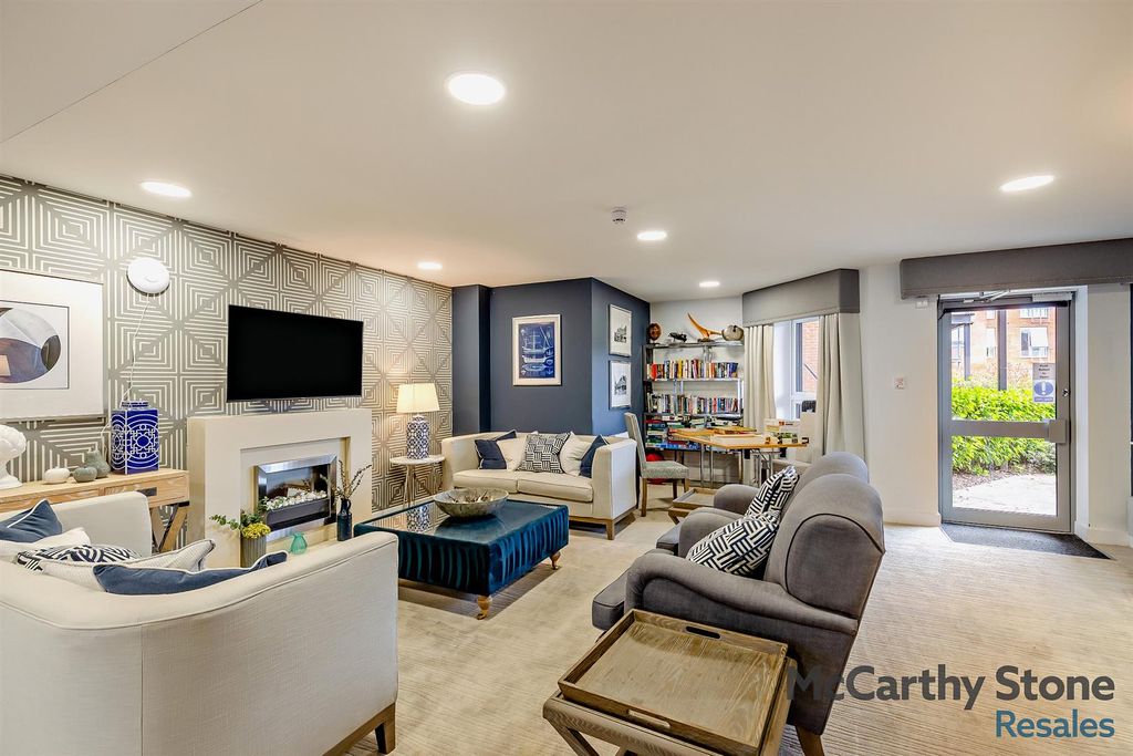 Additional image 40 of 2 bed flat for saleMonument Place, Endless Street, Salisbury SP1