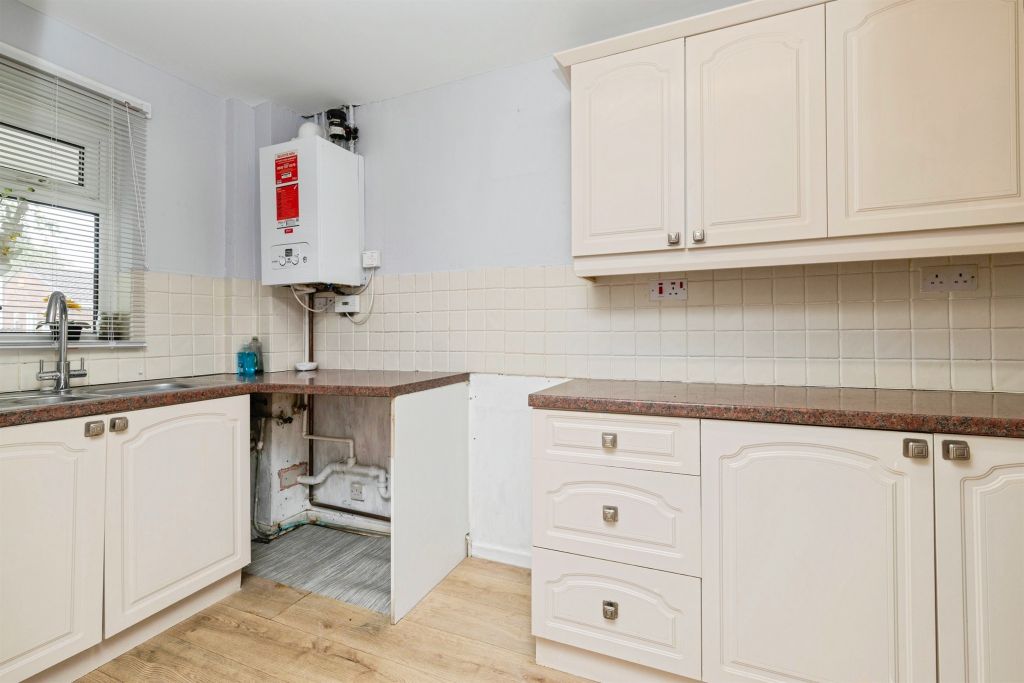 Property photo 3 of 18