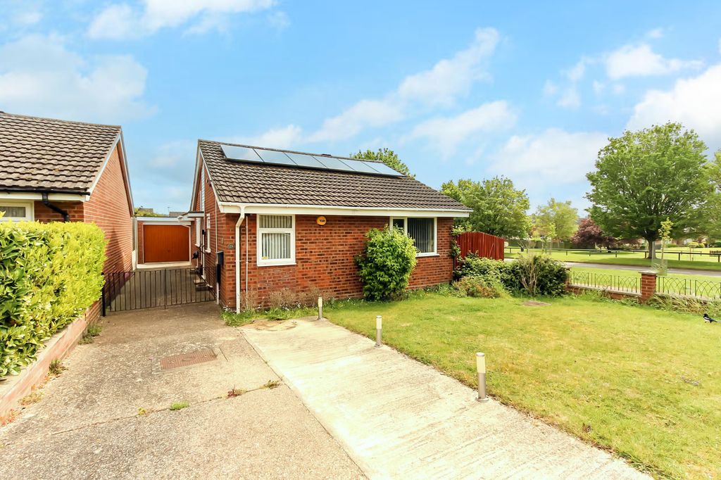 Property photo 1 of 8 Front