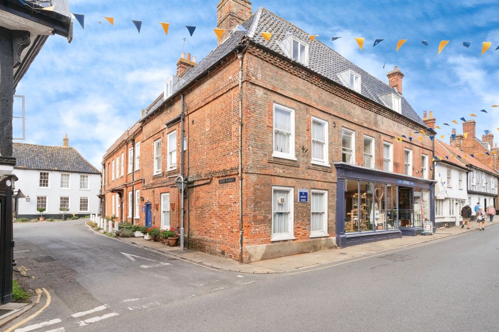 Property photo 1 of 20