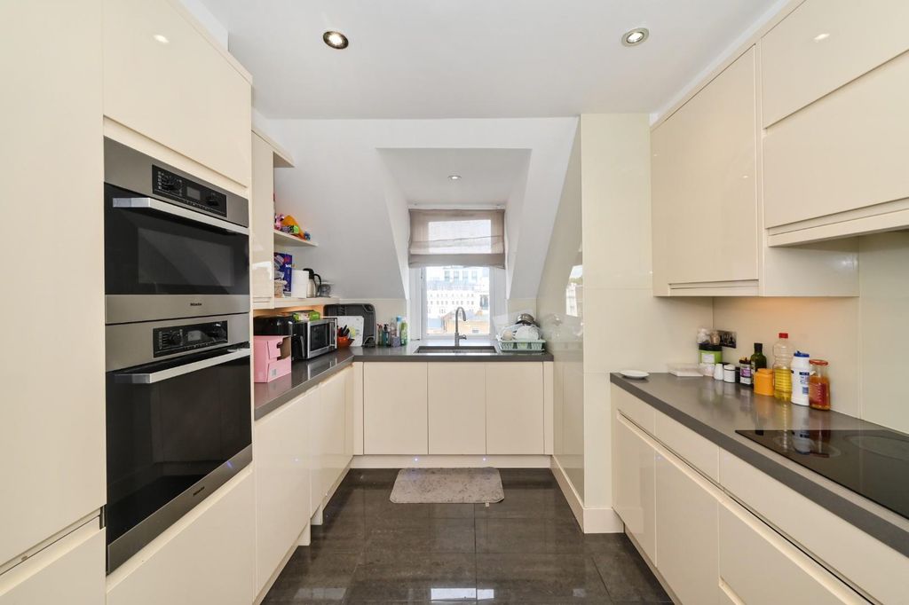 Property photo 2 of 13 28-Alexandra-Court (3).Jpg