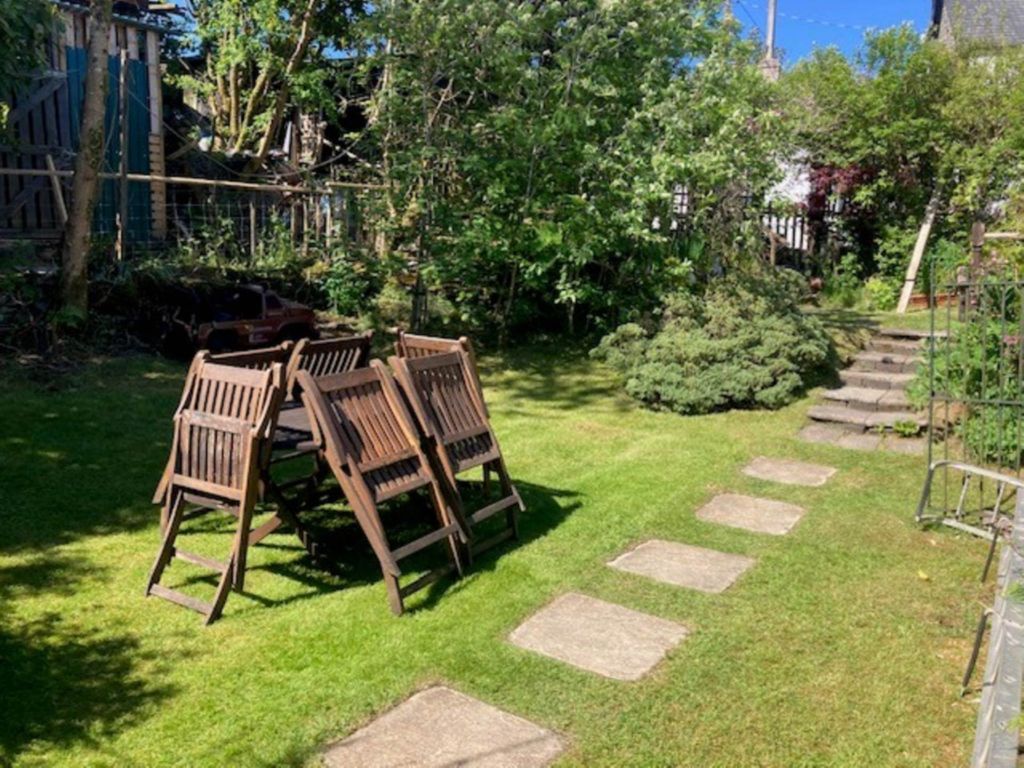 Property photo 2 of 19
