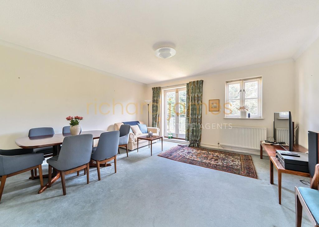 Property photo 2 of 14 940E2cc5-52Ab-4722-9A79-779777537E01.Jpg