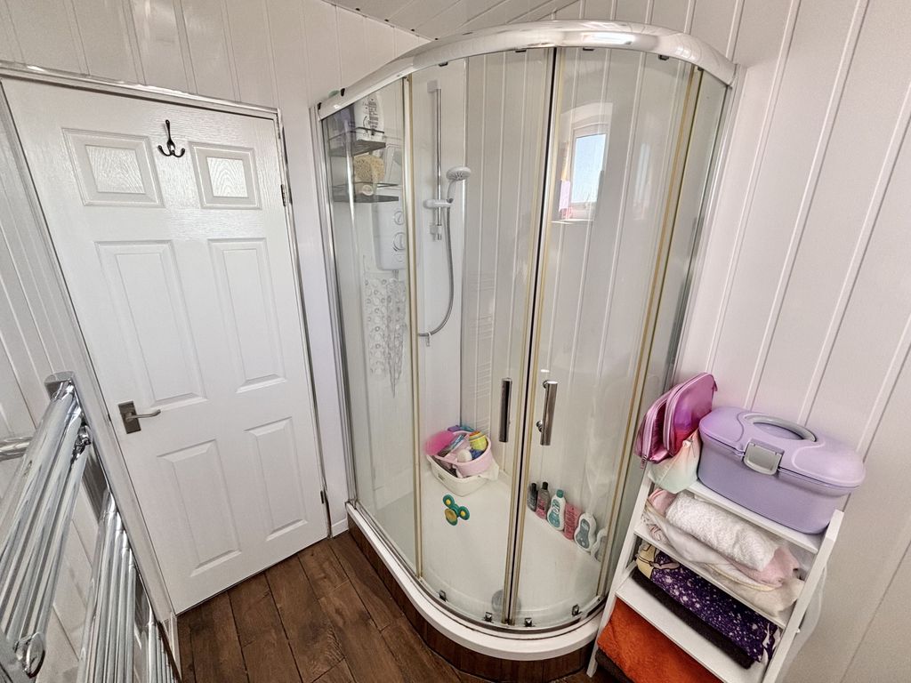 Additional image 10 of 2 bed flat for saleWyre View, 27-28 Queens Terrace, Fleetwood FY7