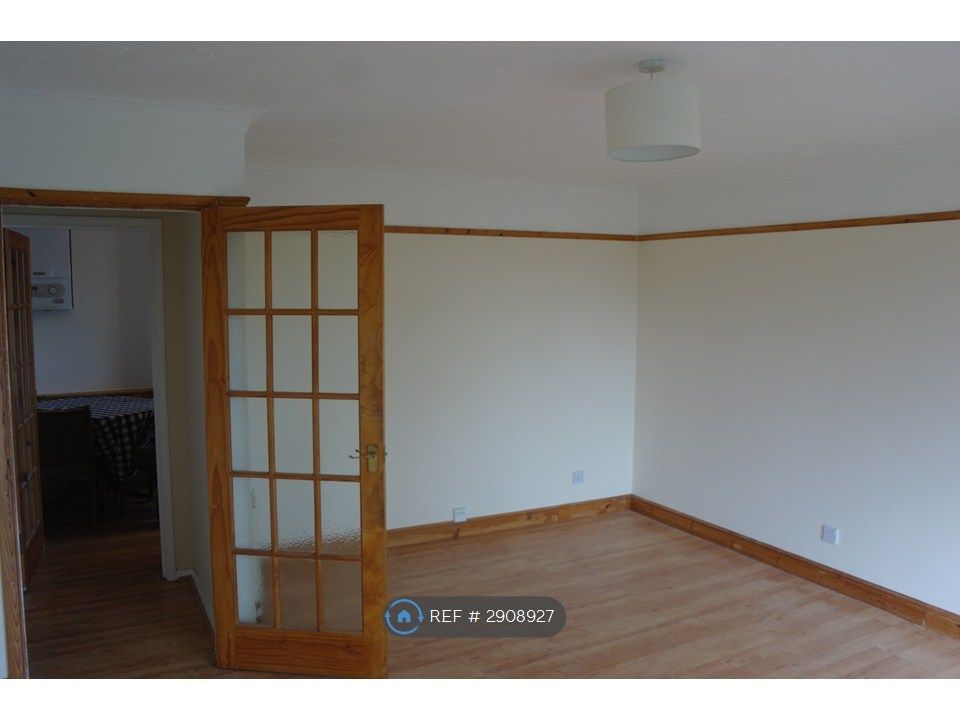 Property photo 2 of 22 Lounge