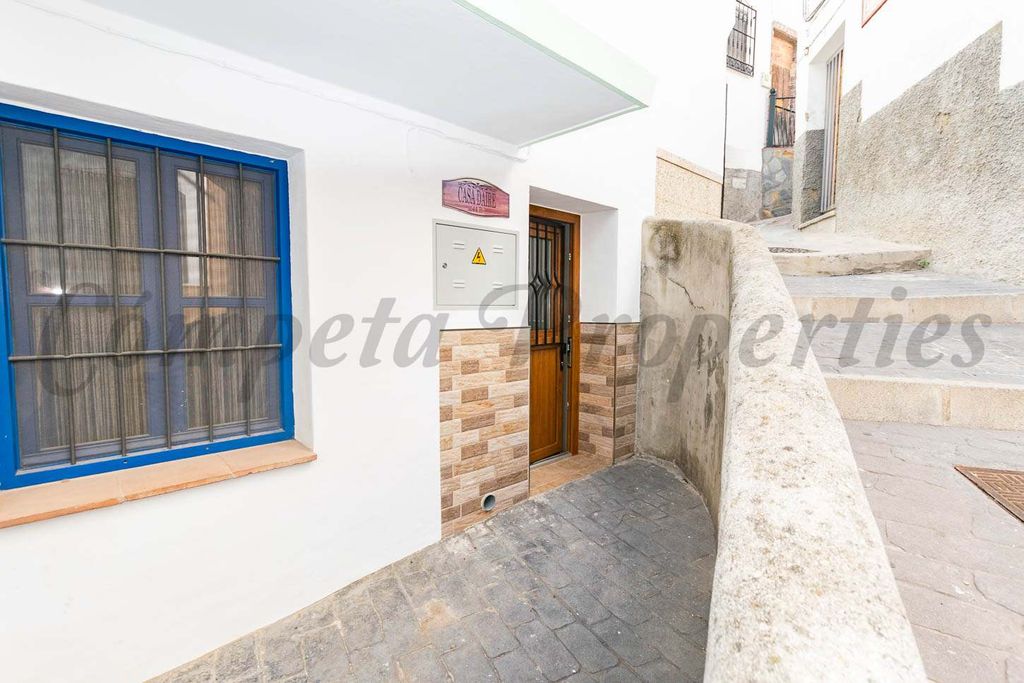 Property photo 1 of 6