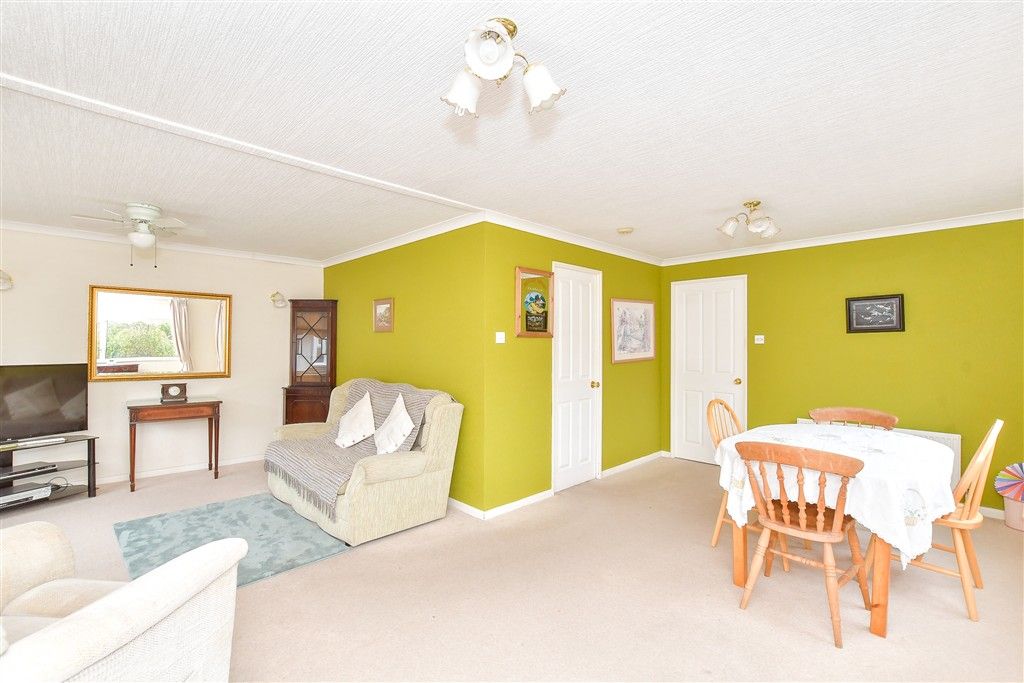 Property photo 1 of 13 Lounge/Diner