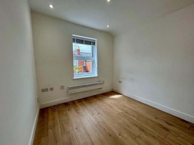 Property photo 2 of 4 Studio Room