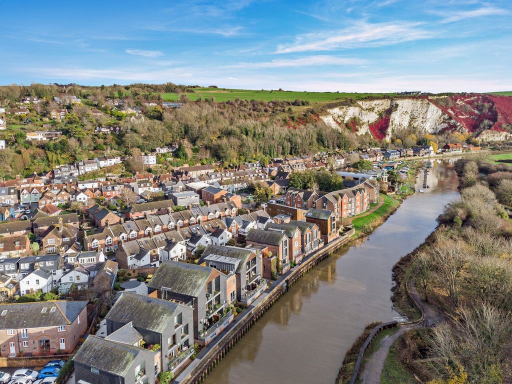 Property photo 2 of 20 Aerial