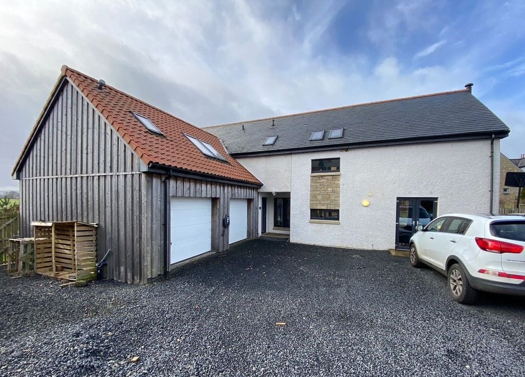 Property photo 3 of 24