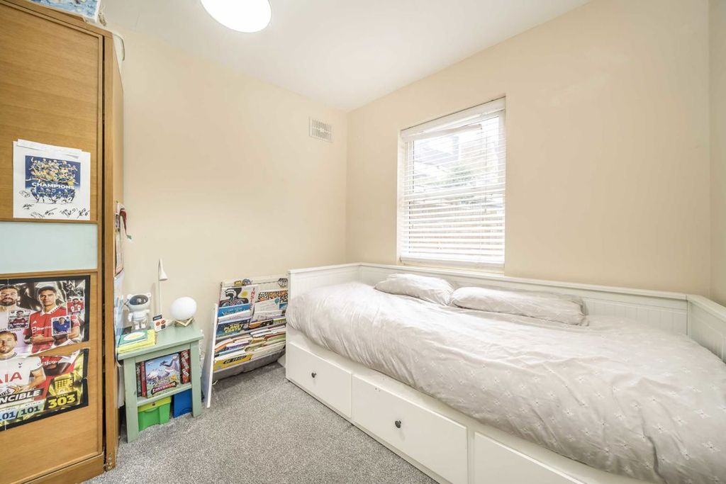 Property photo 2 of 6