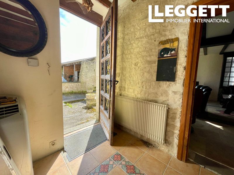 Property photo 2 of 10