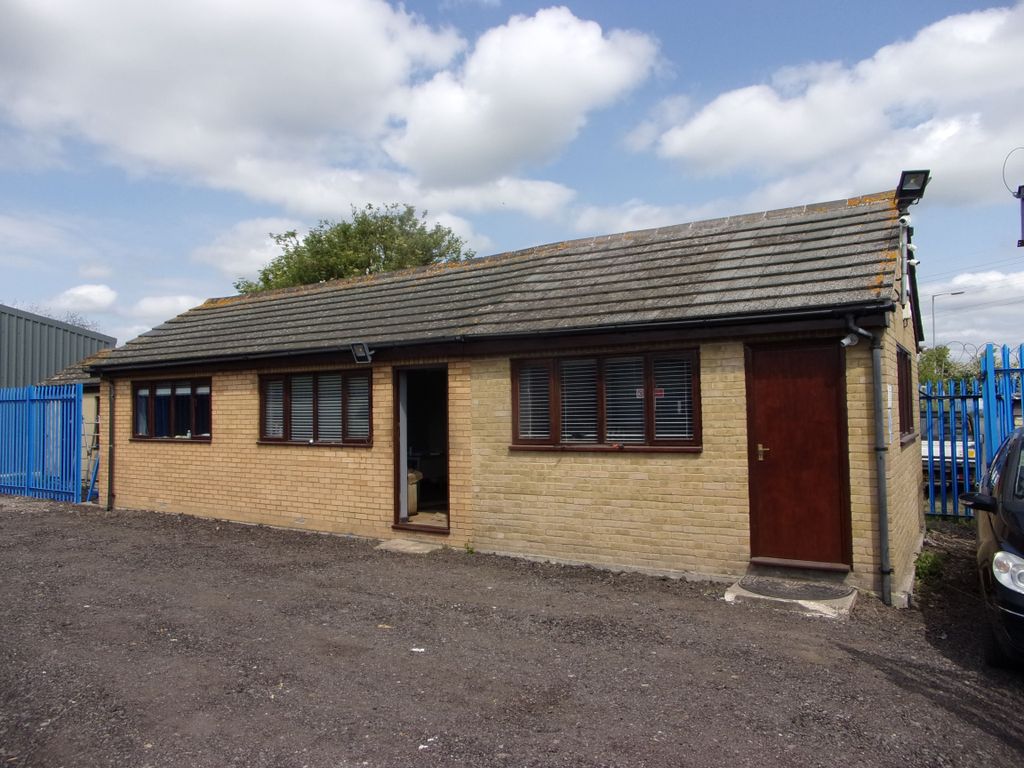 Property photo 2 of 3