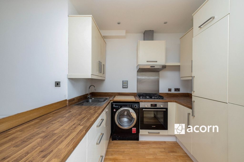 Property photo 3 of 11 Bfk_1766