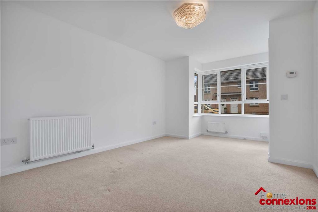 Property photo 2 of 20 Lounge