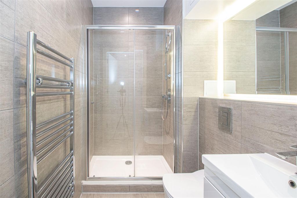 Property photo 3 of 13 1Cap_18.Jpg