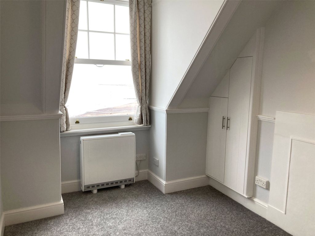 Property photo 3 of 6 Picture No. 15