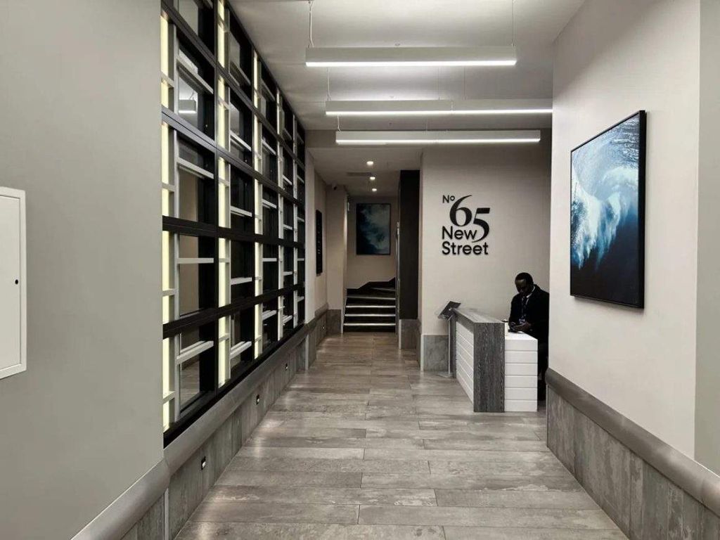 Property photo 2 of 11