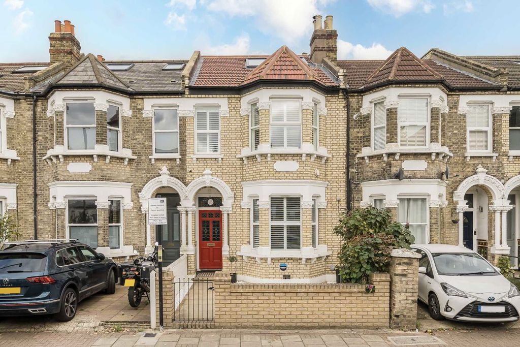 Property photo 1 of 13