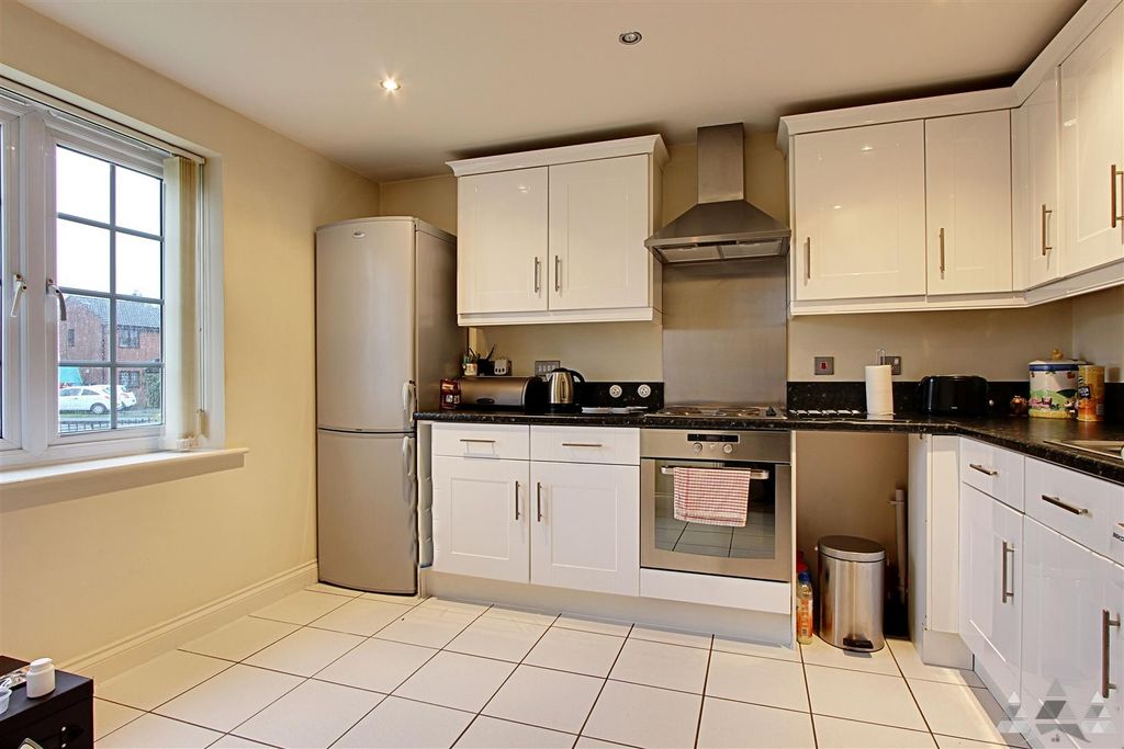 Property photo 2 of 7 Kitchen Diner