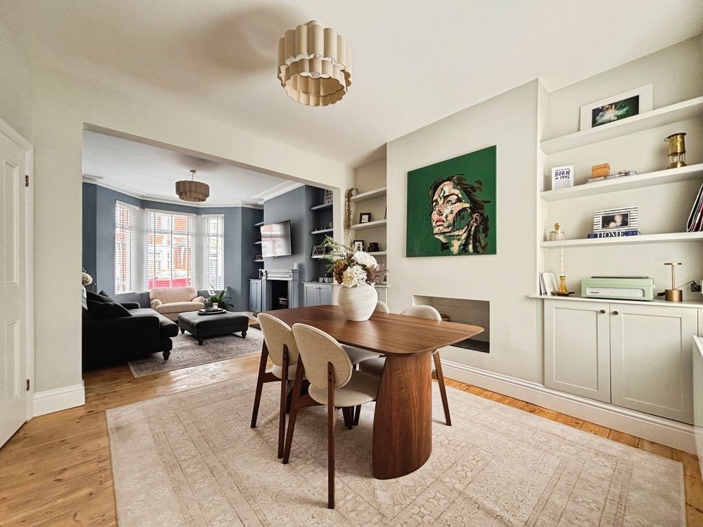 Property photo 3 of 22 Pbox-Img.Jpg