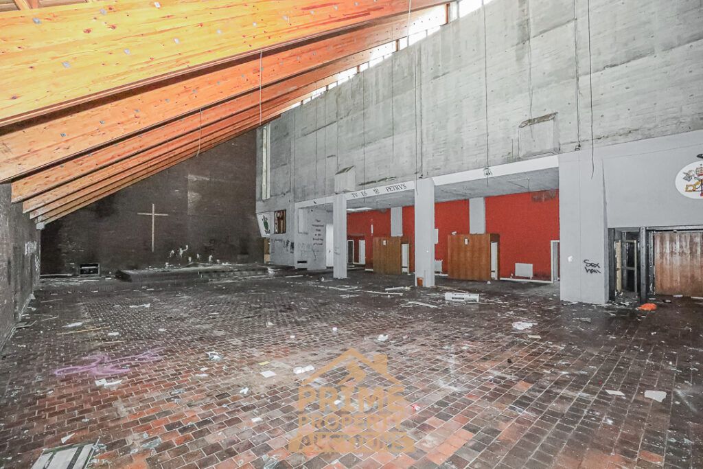 Property photo 3 of 12