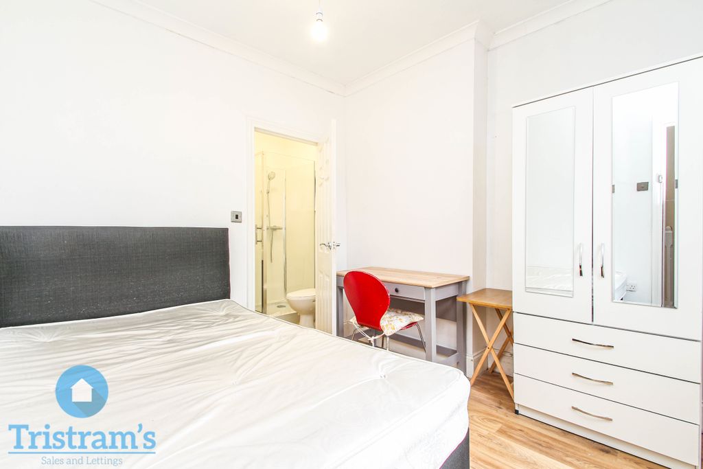 Property photo 1 of 8 Img_6494