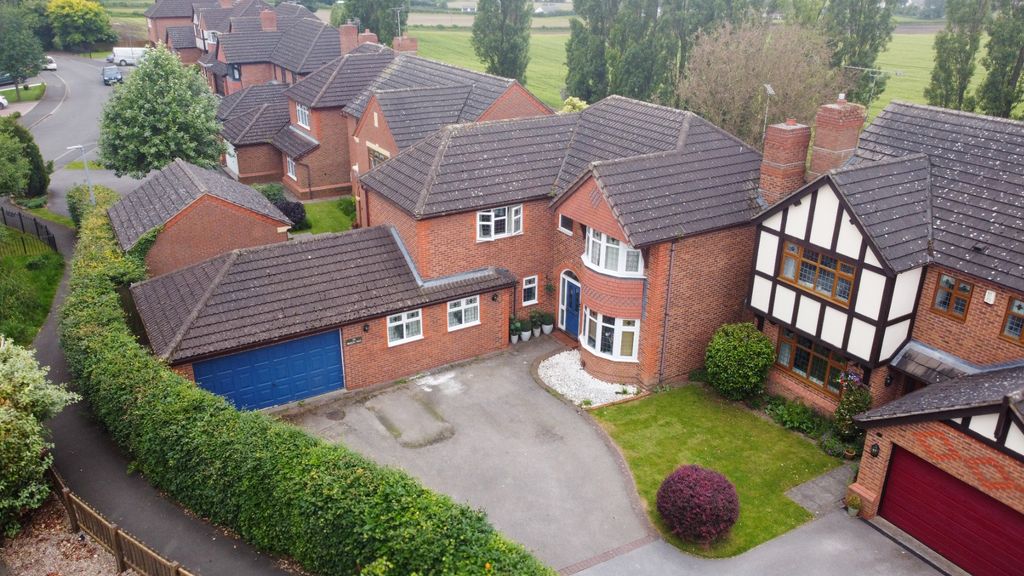 Property photo 1 of 34 3334953