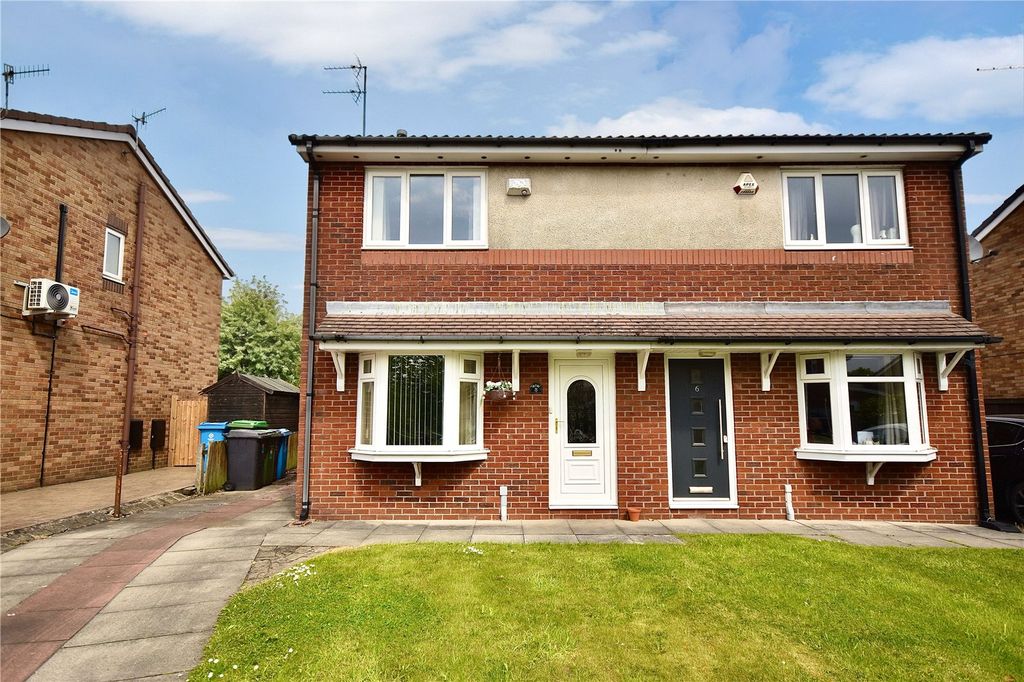 Property photo 1 of 16 Front External