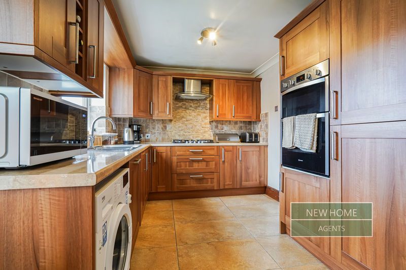 Property photo 2 of 20 Photo 11