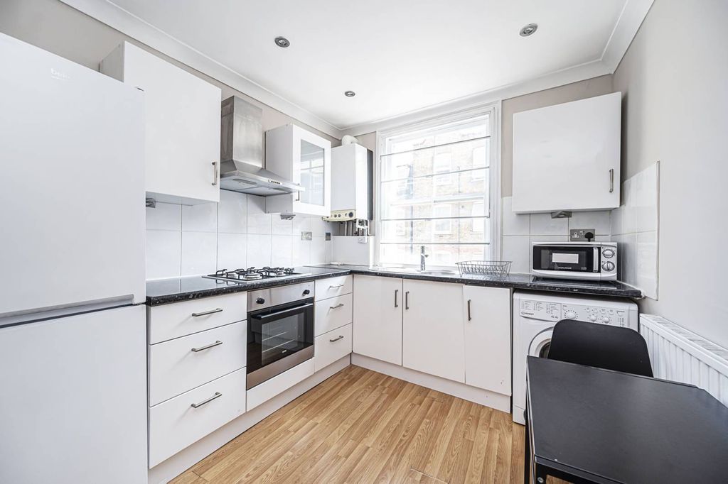 Property photo 3 of 6