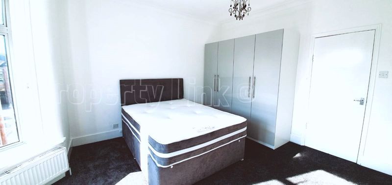 Property photo 3 of 9 Photo 2