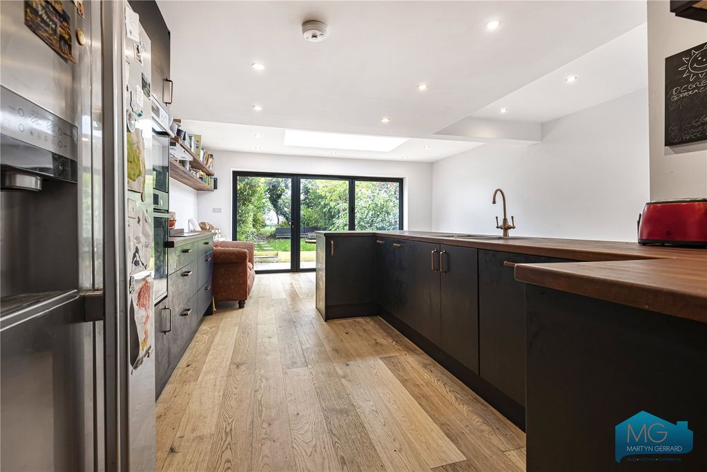 Property photo 3 of 33 Picture No. 03